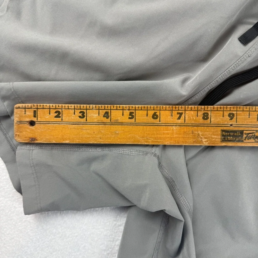 Bearbottom Clothing Mens Grey Athletic Shorts 5.5 Inseam Size Medium Drawstring
